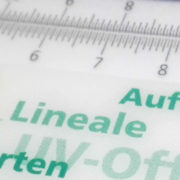 UV-Offsetdruck Lineale drucken lassen mit werbewirksamen Effekten im Lentikulardruck Stuttgart